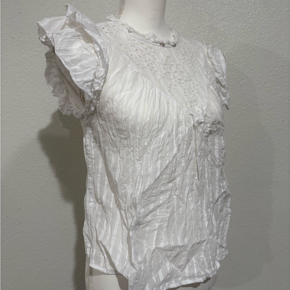 Universal Thread White Sleeveless Ruffled Blouse - Picture 2 of 4